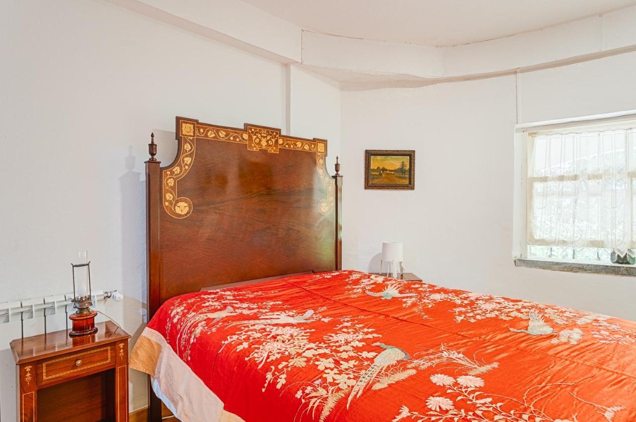 Quinta biológica, com vista, na Serra de Sintra Exterior foto
